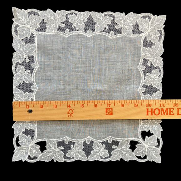 Embroidered Linen Bridal Lace Handkerchief Wedding Cottage Core Granny Vintage - Picture 2 of 3
